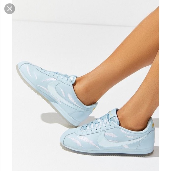 nike classic cortez embroidered sneaker